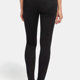 Ami Skinny Jeans In Petite - Black