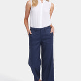 Wide Leg Cargo Capri Pants In Petite - Oxford Navy