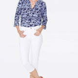 Chloe Skinny Capri Jeans In Petite - Optic White