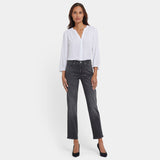 Sheri Slim Jeans In Petite - Gloomy Marais