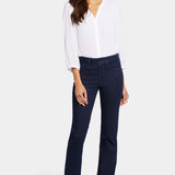 Marilyn Straight Jeans In Petite - Rinse