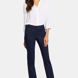 Marilyn Straight Jeans In Petite - Rinse