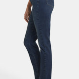 Sheri Slim Jeans In Petite - Presley