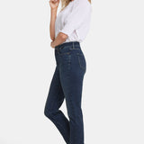 Sheri Slim Jeans In Petite - Presley