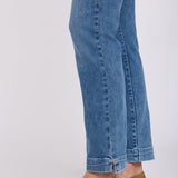 Sheri Slim Straight Ankle Jeans In Petite - Breezy Palms