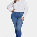 Ami Skinny Jeans In Plus Size - Fairmont