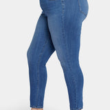 Ami Skinny Jeans In Plus Size - Fairmont