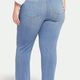 Marilyn Straight Ankle Jeans In Plus Size - Lovesick