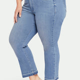 Marilyn Straight Ankle Jeans In Plus Size - Lovesick