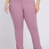 Marilyn Straight Jeans In Plus Size - Dusky Daisy