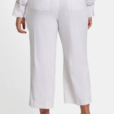 Wide Leg Cargo Capri Pants In Plus Size - Optic White