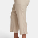 Wide Leg Cargo Capri Pants In Plus Size - Feather