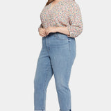 Margot Girlfriend Jeans In Plus Size - Angel
