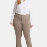 Marilyn Straight Pants In Plus Size - Saddlewood