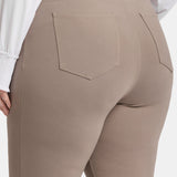 Marilyn Straight Pants In Plus Size - Saddlewood