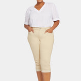 Marilyn Straight Crop Jeans In Plus Size - Butter