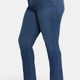 Marilyn Straight Jeans In Plus Size - Cooper