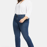 Marilyn Straight Jeans In Plus Size - Cooper
