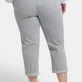 Chloe Skinny Capri Jeans In Plus Size - Luarca Stripe