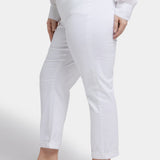 Margot Girlfriend Jeans In Plus Size - Optic White