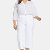 Patchie Wide Leg Capri Jeans In Plus Size - Optic White