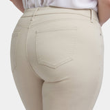 Marilyn Straight Ankle Jeans In Plus Size - Feather