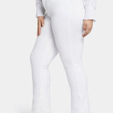 Marilyn Straight Jeans In Plus Size - Optic White