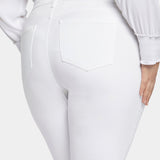 Marilyn Straight Jeans In Plus Size - Optic White