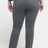 Marilyn Straight Jeans In Plus Size - Vine Leaf