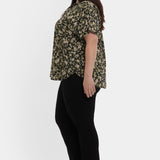 Becky Short Sleeved Blouse In Plus Size - Granada Garden