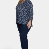 Pintuck Blouse In Plus Size - Lisette