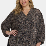 Pintuck Blouse In Plus Size - Camille le Vie
