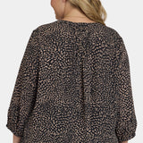 Pintuck Blouse In Plus Size - Camille le Vie
