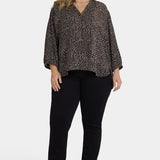 Pintuck Blouse In Plus Size - Camille le Vie