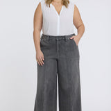 Simone Wide Leg Jeans In Plus Size - Dusty Ash