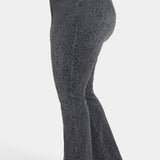 Marilyn Straight Jeans In Plus Size - Grey Daniela Ditsy
