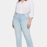 Margot Girlfriend Jeans In Plus Size - Brightside