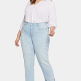 Margot Girlfriend Jeans In Plus Size - Brightside