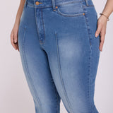 Marilyn Straight Jeans In Plus Size - Pacifica