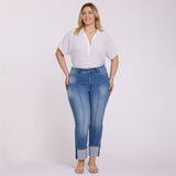 Marilyn Straight Jeans In Plus Size - Pacifica