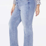 Marilyn Straight Jeans In Plus Size - Biscayne