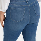 Marilyn Straight Jeans In Plus Size - Lake Notre-Dame