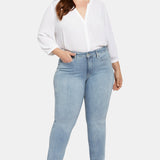 Marilyn Straight Jeans In Plus Size - Haley