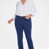 Marilyn Straight Jeans In Plus Size - Quinn