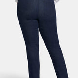 Marilyn Straight Jeans In Plus Size - Rinse