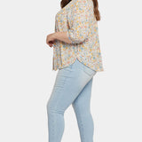 Pintuck Blouse In Plus Size - Angelonia
