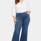 Waist-match™ Relaxed Flared Jeans In Plus Size - Rendezvous