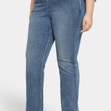 Pull-on Straight Jeans In Plus Size - Pristine