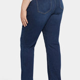 Pull-On Straight Jeans In Plus Size - Wonderland