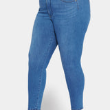 Le Silhouette Ami Skinny Jeans In Plus Size - Amour